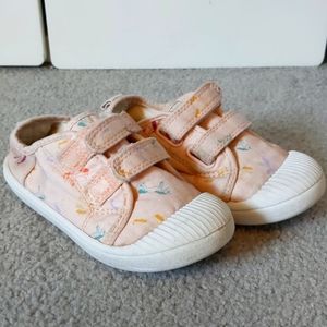 Toddler Velcro shoes